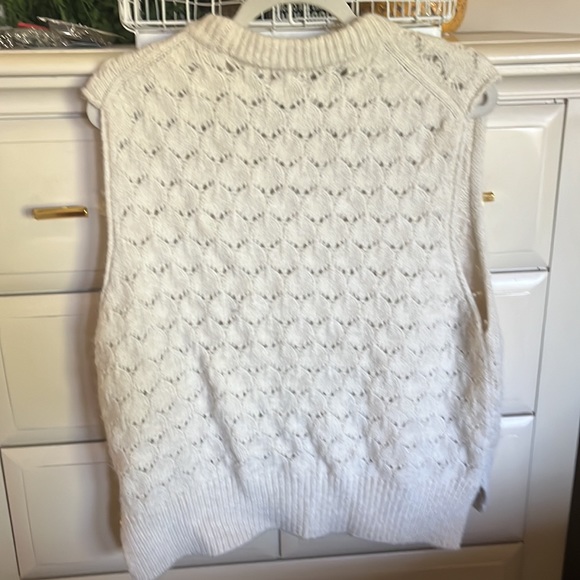 Universal Thread Cream Sweater Vest - Picture 3 of 4